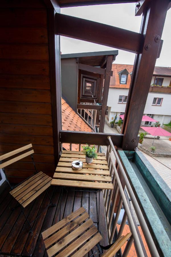 Hotel Lamm Höchberg Esterno foto